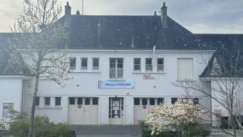 "Inauguration du Nom de l'École Élémentaire"